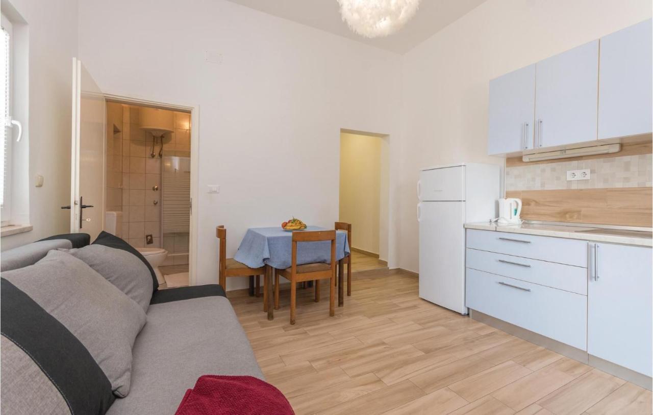 Apartman In Turanj, 20m From The